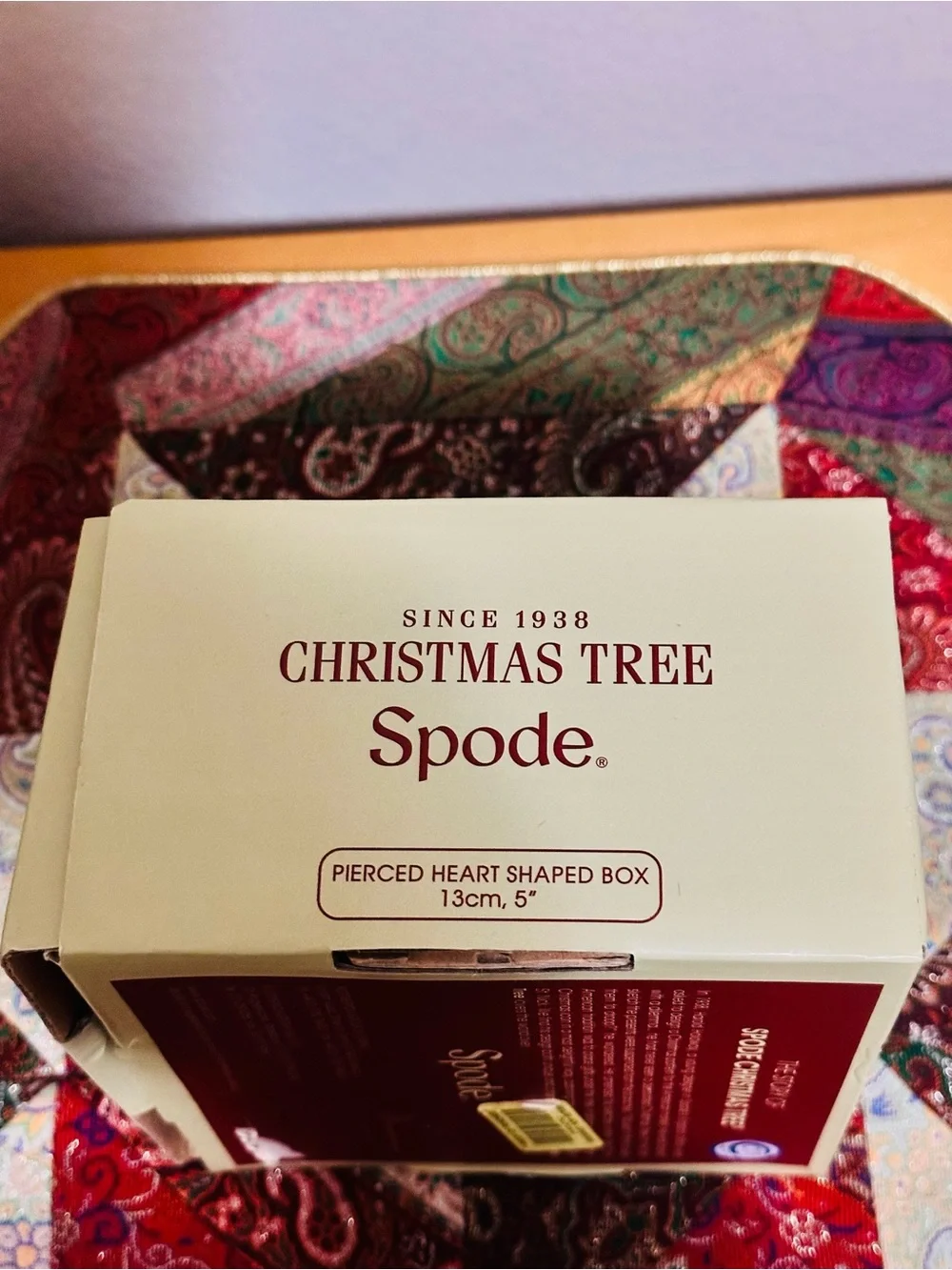 Spode White Heart Trinket Box with Green Christmas Tree Motif
